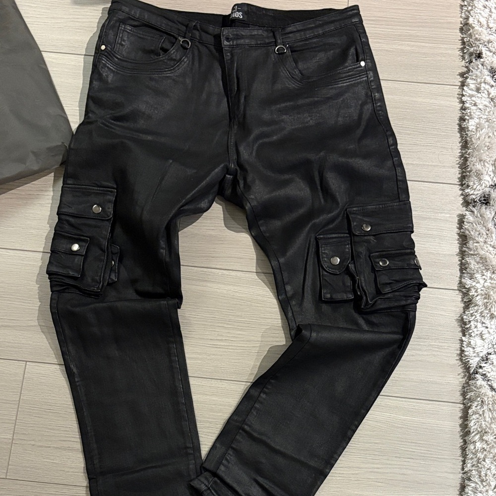 ECI Men's Sleek Black Cargo Pants